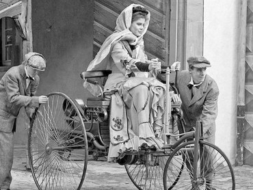 Parmi les femmes qui ont marqué l’histoire de l’automobile, Bertha Benz est considérée comme l’une des pionnières.